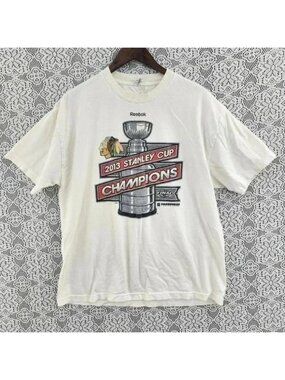 Chicago Blackhawk 2013 Champion Stanley Cup Alstyle  T Shirt Men's XL